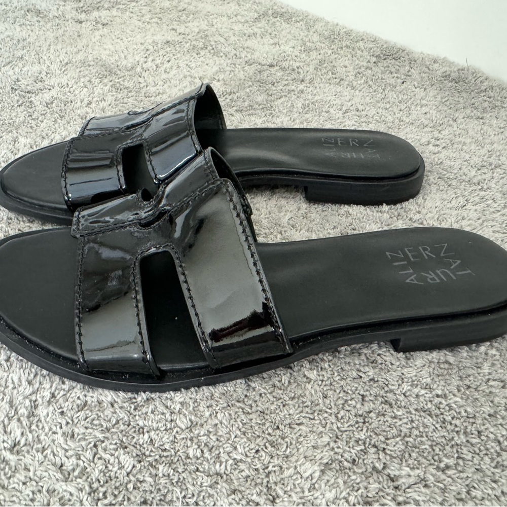 Naturalizer Fame Black Patent Leather Slide Sandal Size 7.5